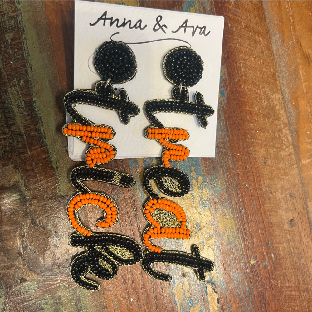 NWT Anna & Ava Trick or Treat Earrings